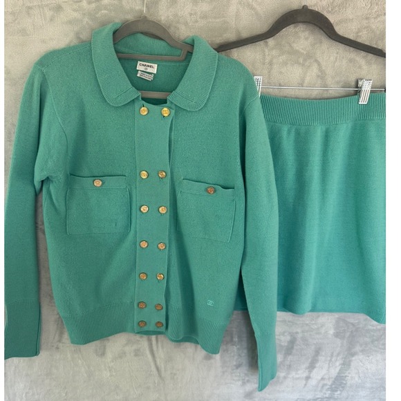 CHANEL Dresses & Skirts - Chanel Vintage Cashmere Skirt Suit Teal Green Gold CC Buttons Scotland Sz 8 10‎